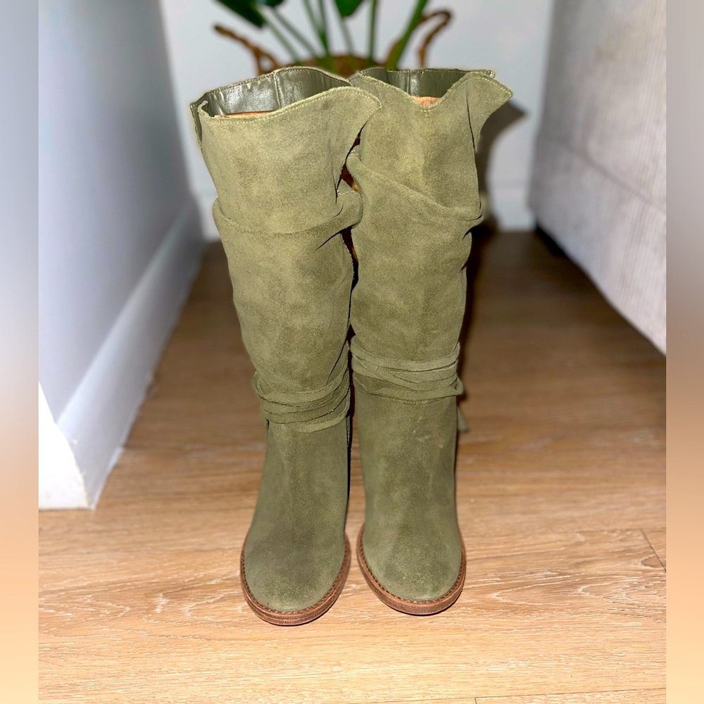 Suede olive Green Slouchy Mid calf bootsSize 8